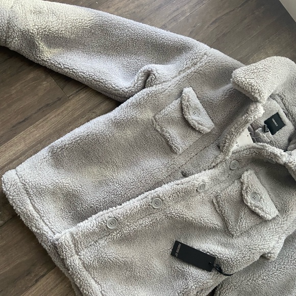 F21 gray Faux Shearling Button-Up Coat - Picture 8 of 10